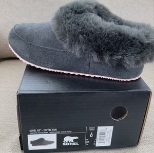 Sorel Go Coffee Run Slippers!